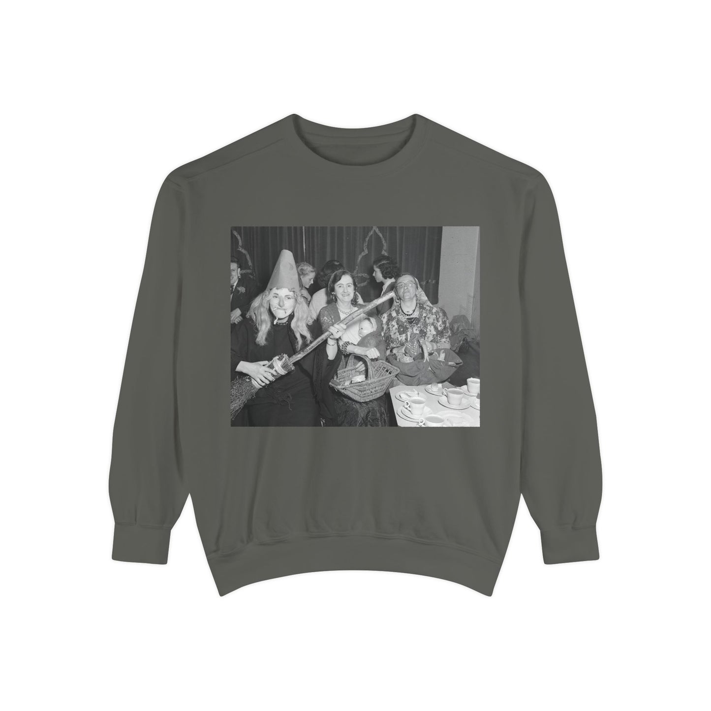 Halloween 1954 crewneck